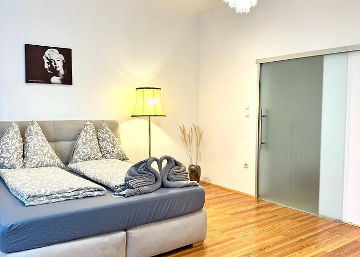 Comfy 93 Sqm *