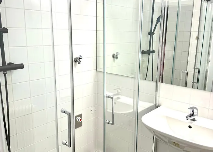 Comfy 93 Sqm Apartment Wien