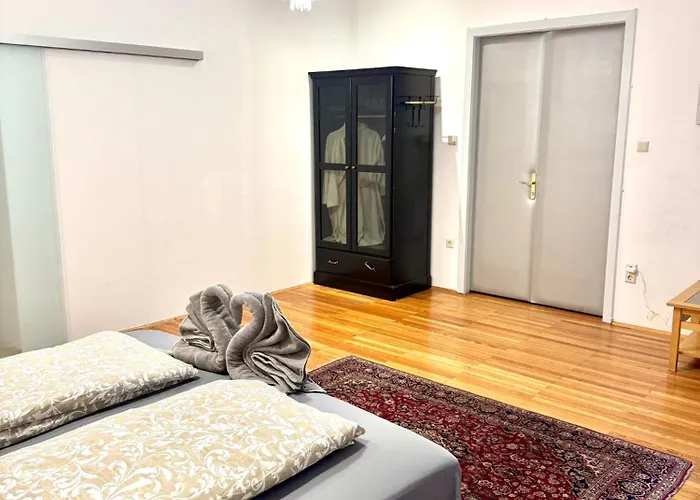 Comfy 93 Sqm Apartment Wien
